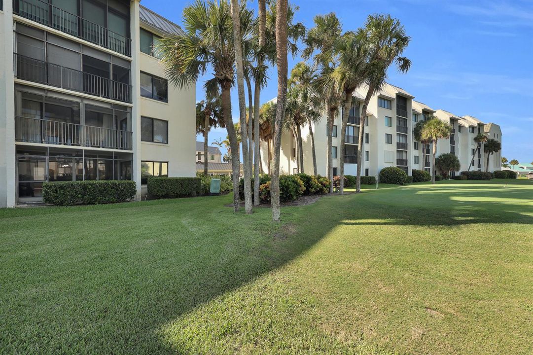 2400 S Ocean Drive 2215