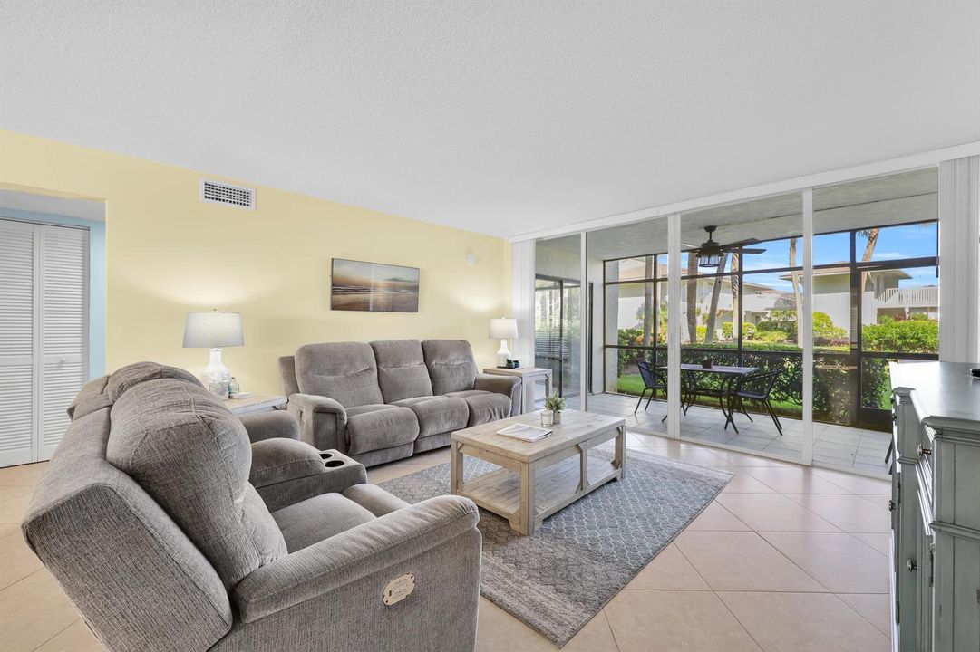 2400 S Ocean Drive 2215