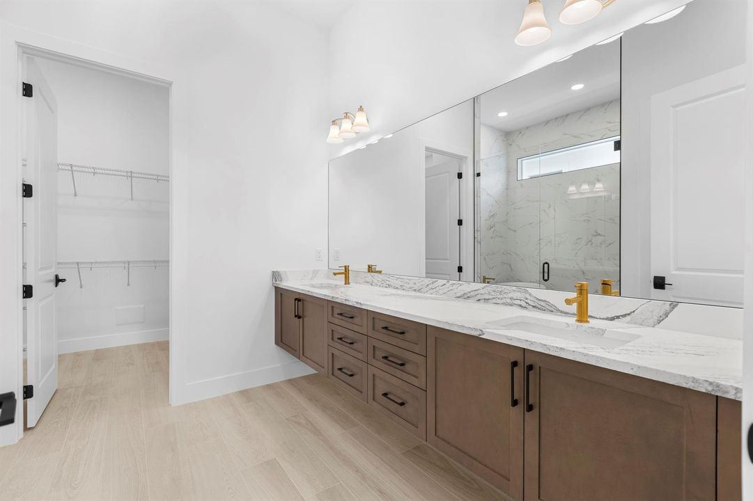 Owner's Bath