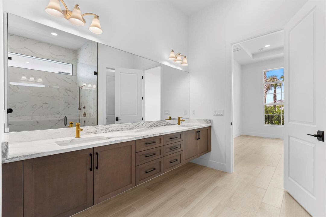Owner's Bath