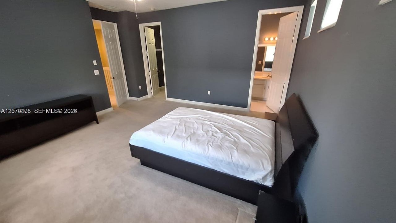 En Renta: $3,500 (4 camas, 3 baños, 2161 Pies cuadrados)