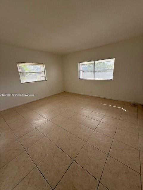 For Rent: $2,100 (2 beds, 1 baths, 3169 Square Feet)