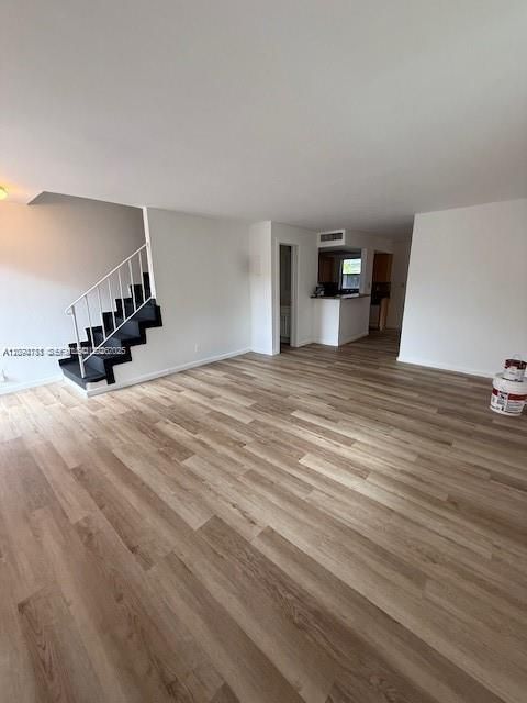 For Rent: $2,100 (2 beds, 1 baths, 3169 Square Feet)