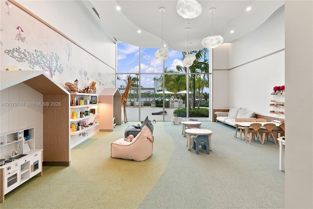 For Sale: $2,039,000 (2 beds, 3 baths, 0 Square Feet)