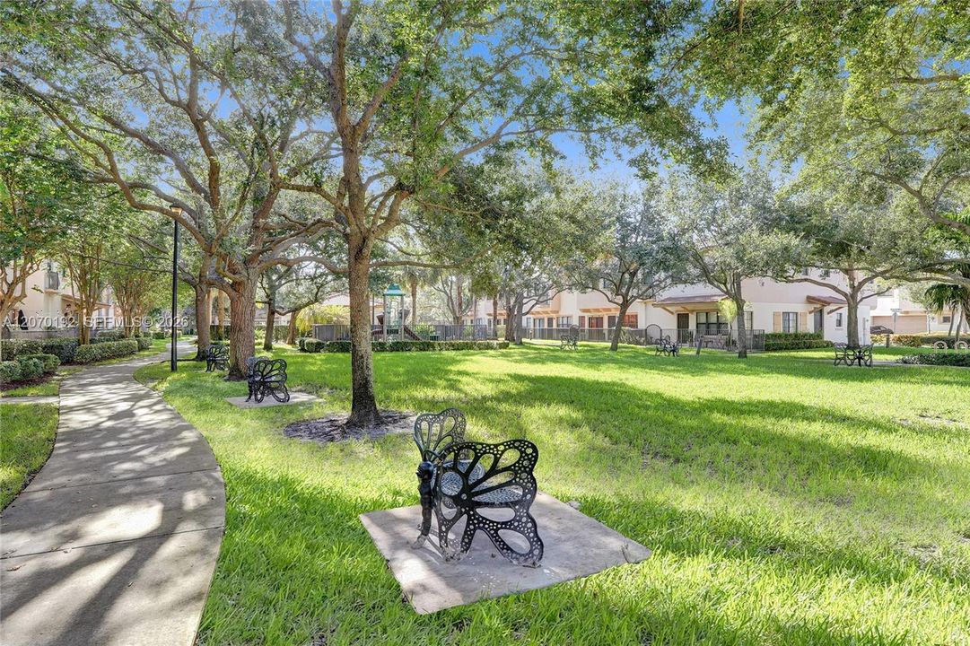 For Sale: $485,000 (3 beds, 2 baths, 1935 Square Feet)