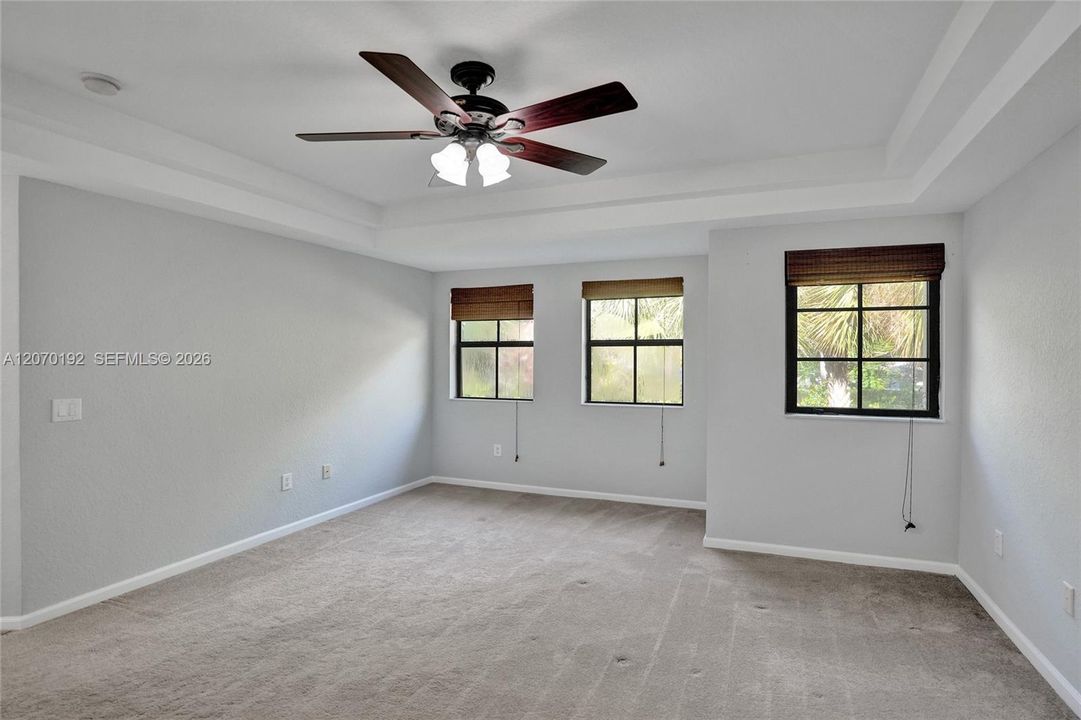 For Sale: $485,000 (3 beds, 2 baths, 1935 Square Feet)