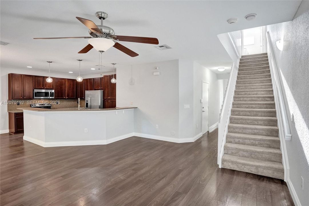 For Sale: $485,000 (3 beds, 2 baths, 1935 Square Feet)
