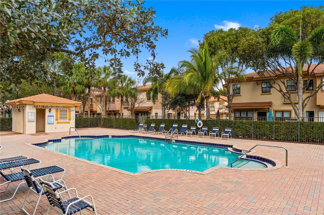For Sale: $485,000 (3 beds, 2 baths, 1935 Square Feet)