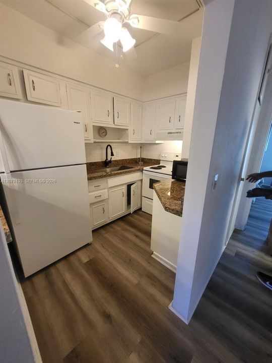 На продажу: $175,000 (1 спален, 1 ванн, 494 Квадратных фут)