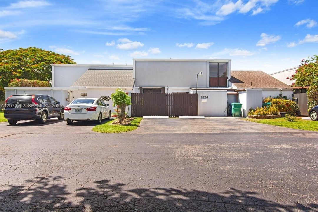 For Sale: $474,900 (3 beds, 2 baths, 1430 Square Feet)