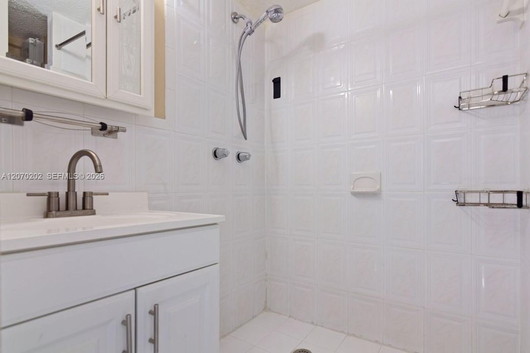 For Sale: $474,900 (3 beds, 2 baths, 1430 Square Feet)