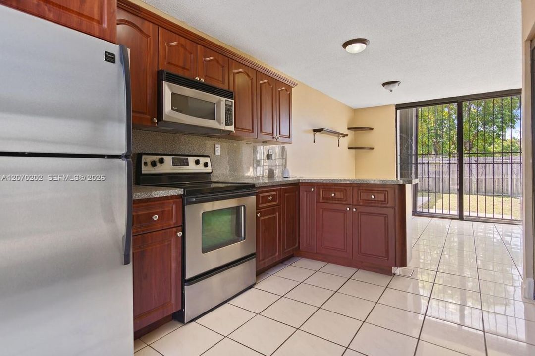 For Sale: $474,900 (3 beds, 2 baths, 1430 Square Feet)