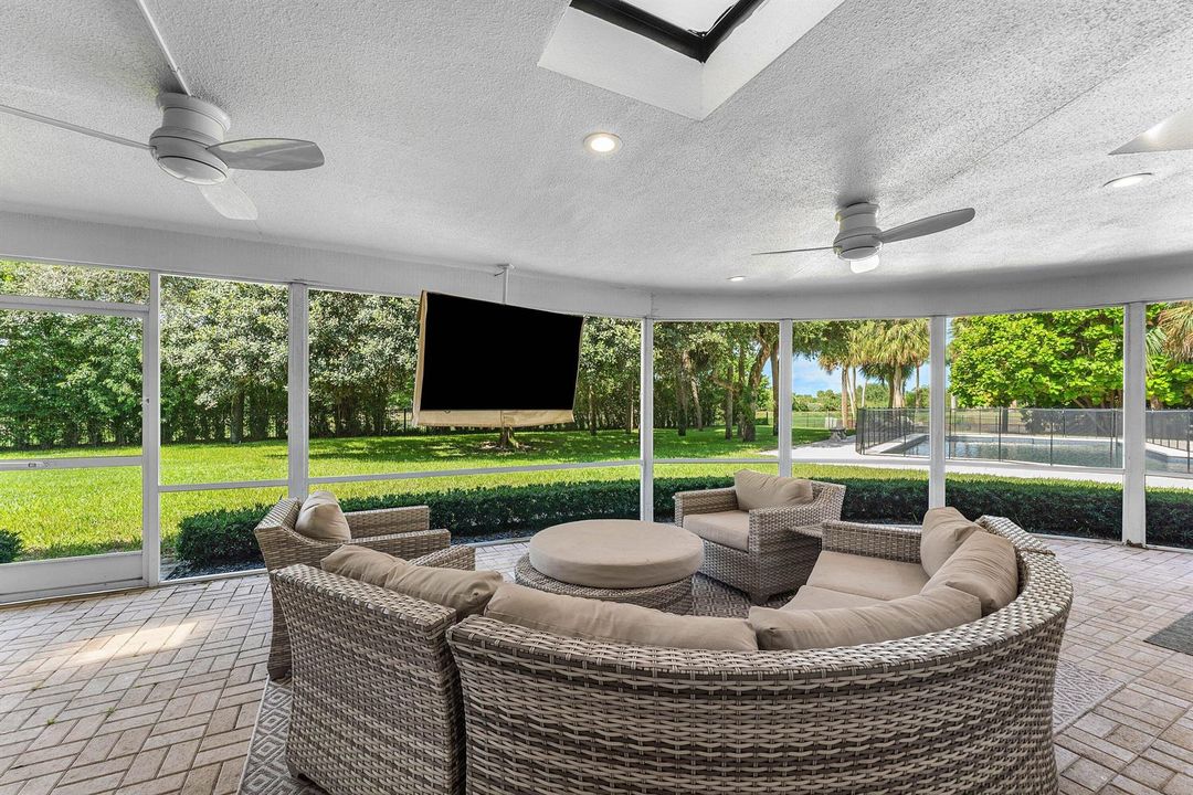 Screened Patio