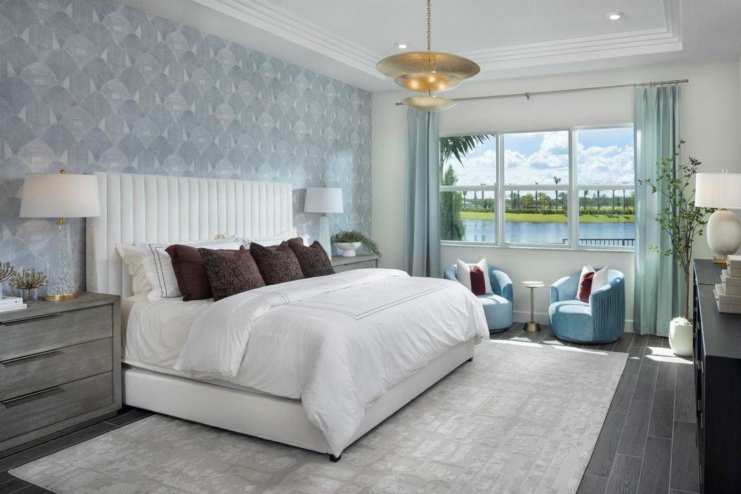 WEB Encore Owners Bed by RHP
