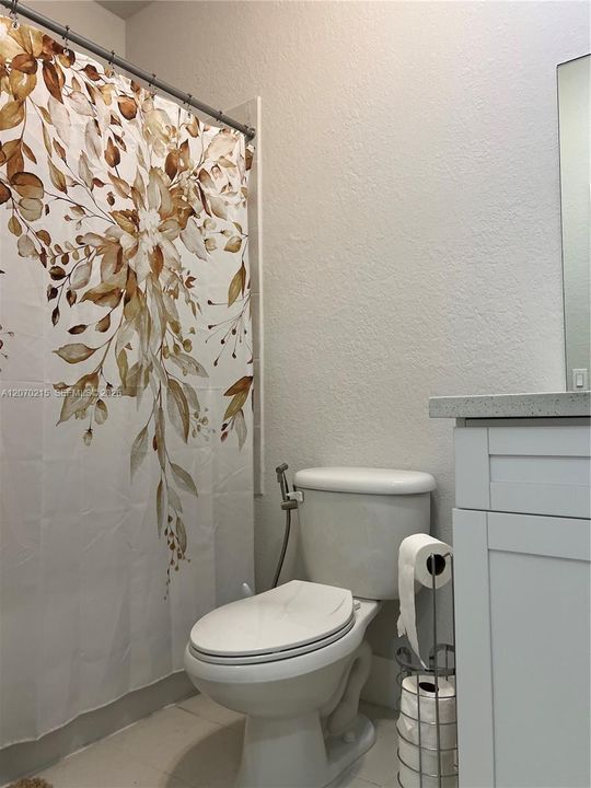 For Sale: $335,000 (3 beds, 2 baths, 1245 Square Feet)