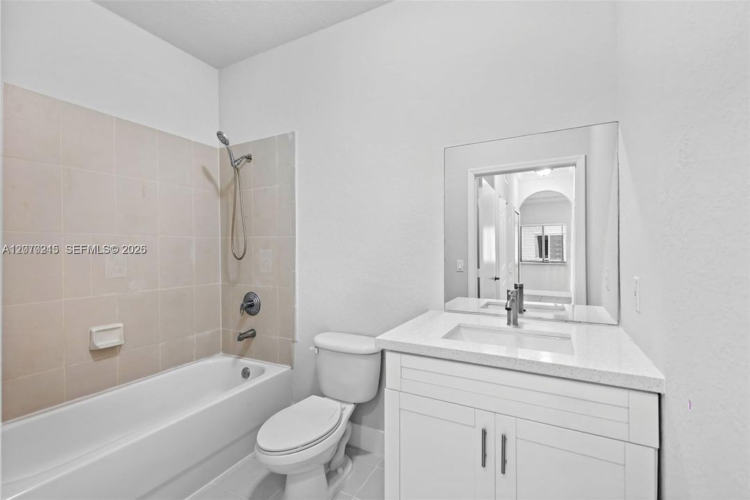 For Sale: $335,000 (3 beds, 2 baths, 1245 Square Feet)