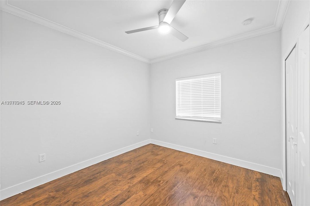 For Sale: $335,000 (3 beds, 2 baths, 1245 Square Feet)