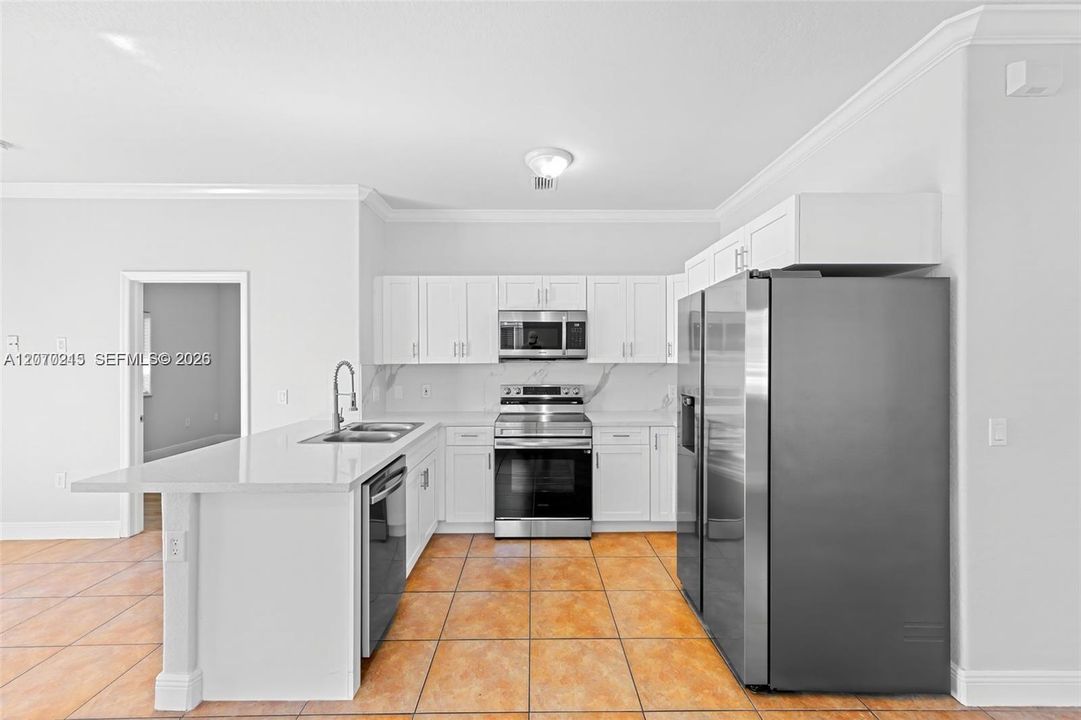 For Sale: $335,000 (3 beds, 2 baths, 1245 Square Feet)