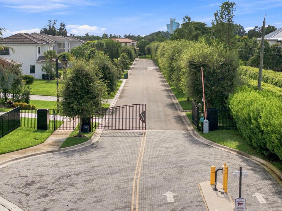 4-web-or-mls-6924-n-stillwater-shores-dr