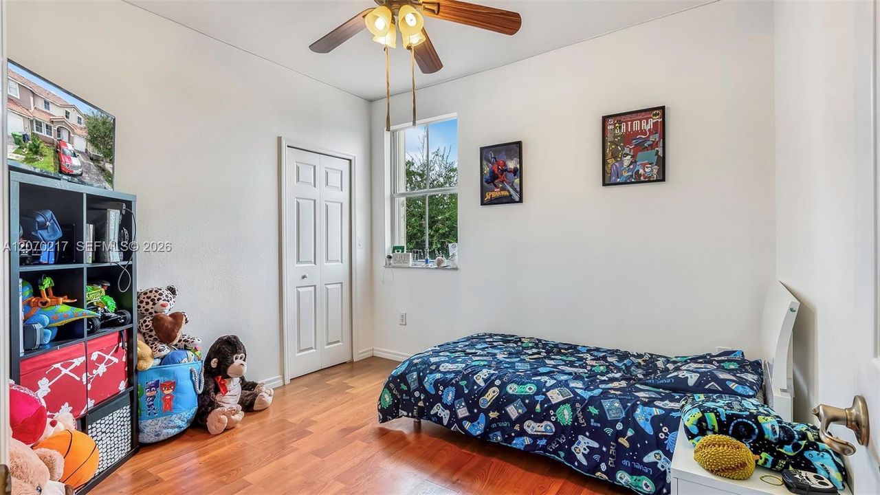 For Sale: $375,900 (3 beds, 2 baths, 1679 Square Feet)