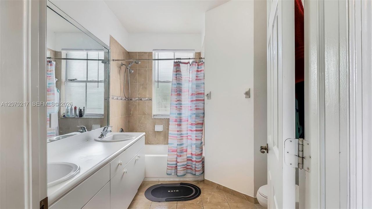 For Sale: $375,900 (3 beds, 2 baths, 1679 Square Feet)