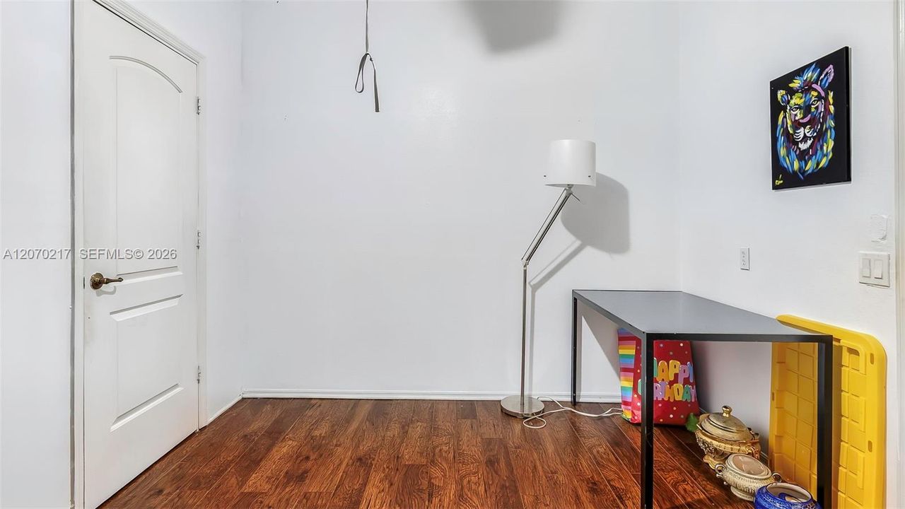 For Sale: $375,900 (3 beds, 2 baths, 1679 Square Feet)
