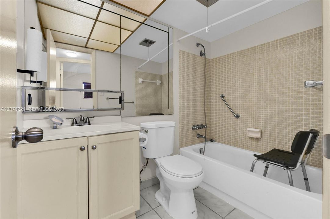 For Sale: $85,000 (2 beds, 2 baths, 850 Square Feet)