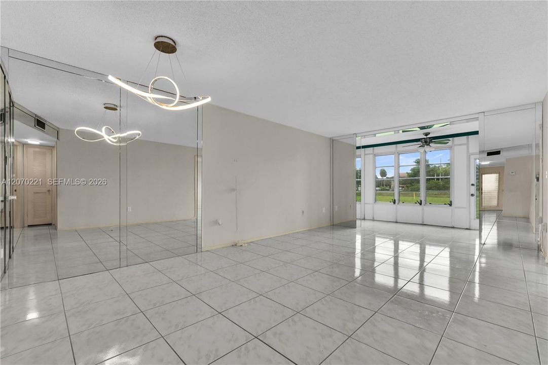 For Sale: $85,000 (2 beds, 2 baths, 850 Square Feet)