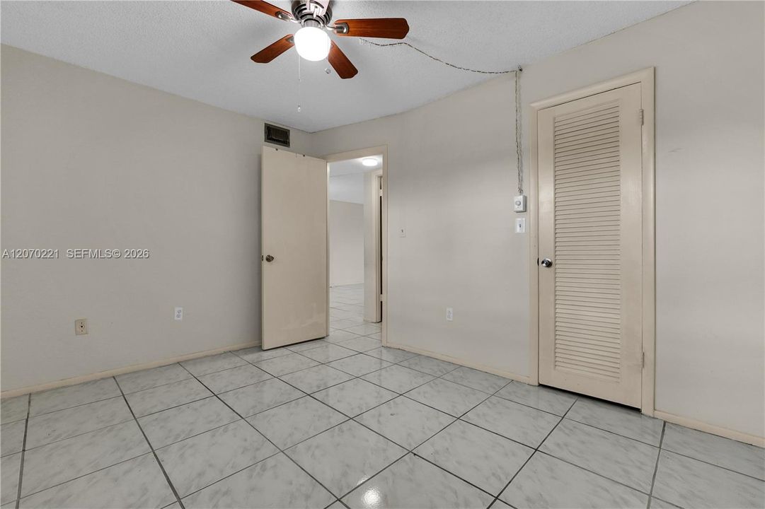 For Sale: $85,000 (2 beds, 2 baths, 850 Square Feet)