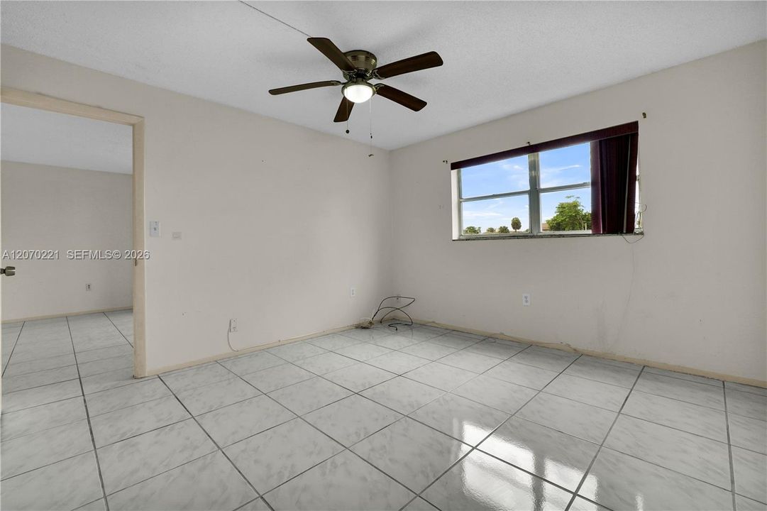 For Sale: $85,000 (2 beds, 2 baths, 850 Square Feet)