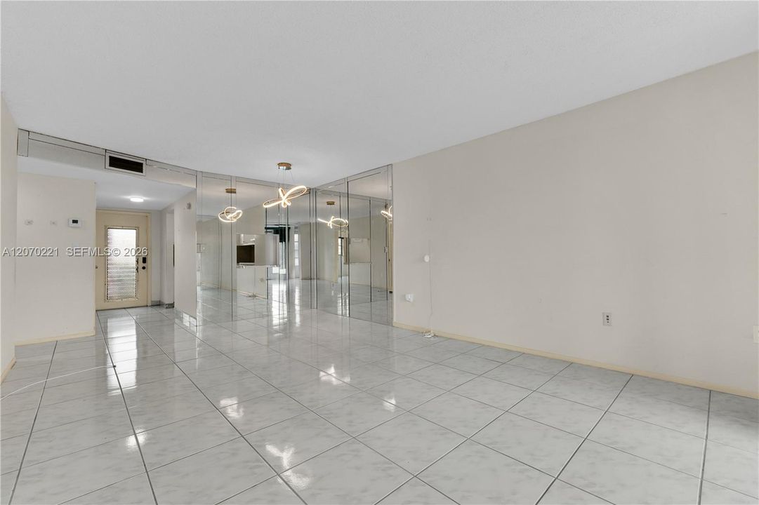 For Sale: $85,000 (2 beds, 2 baths, 850 Square Feet)