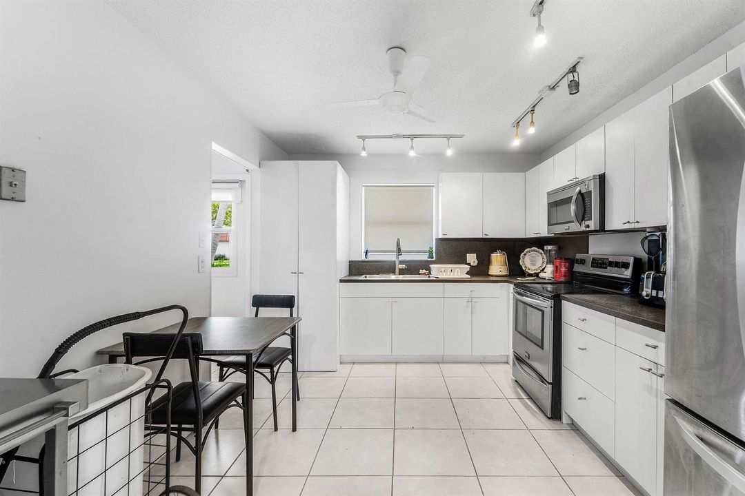 011-687MarlboroOval-A-Greenacres-FL-3346