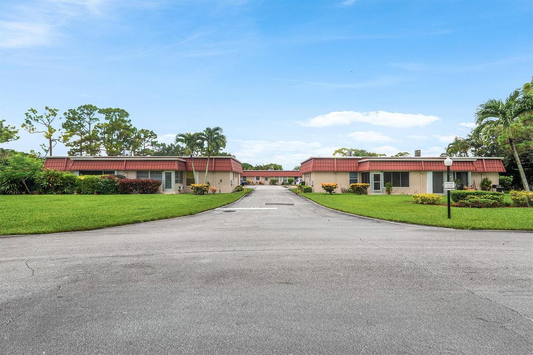 001-687MarlboroOval-A-Greenacres-FL-3346