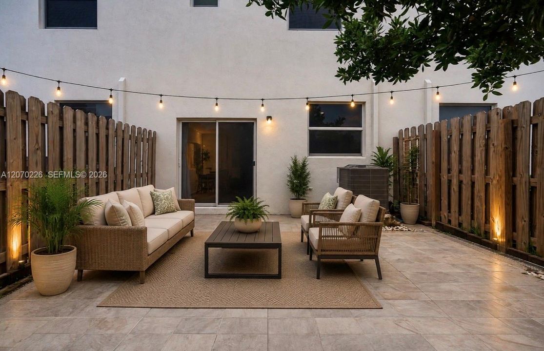 For Sale: $474,000 (3 beds, 3 baths, 1328 Square Feet)