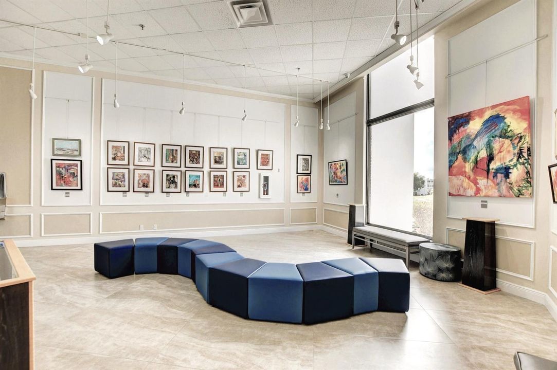 Clubhouse Art Gallery & Lounge