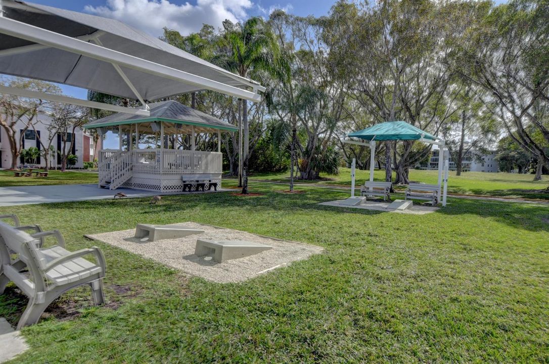 Central Park Game Area