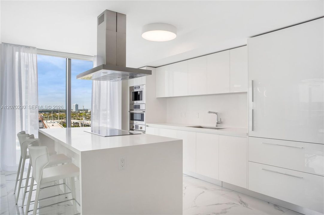 For Sale: $2,200,000 (3 beds, 3 baths, 1892 Square Feet)