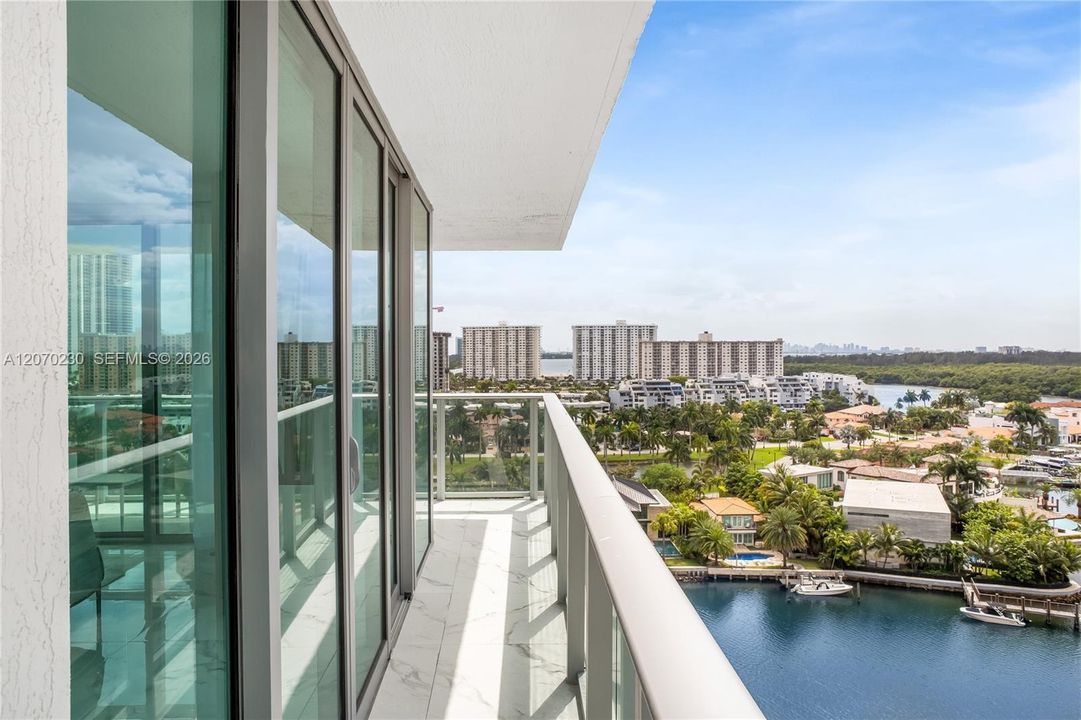 For Sale: $2,200,000 (3 beds, 3 baths, 1892 Square Feet)