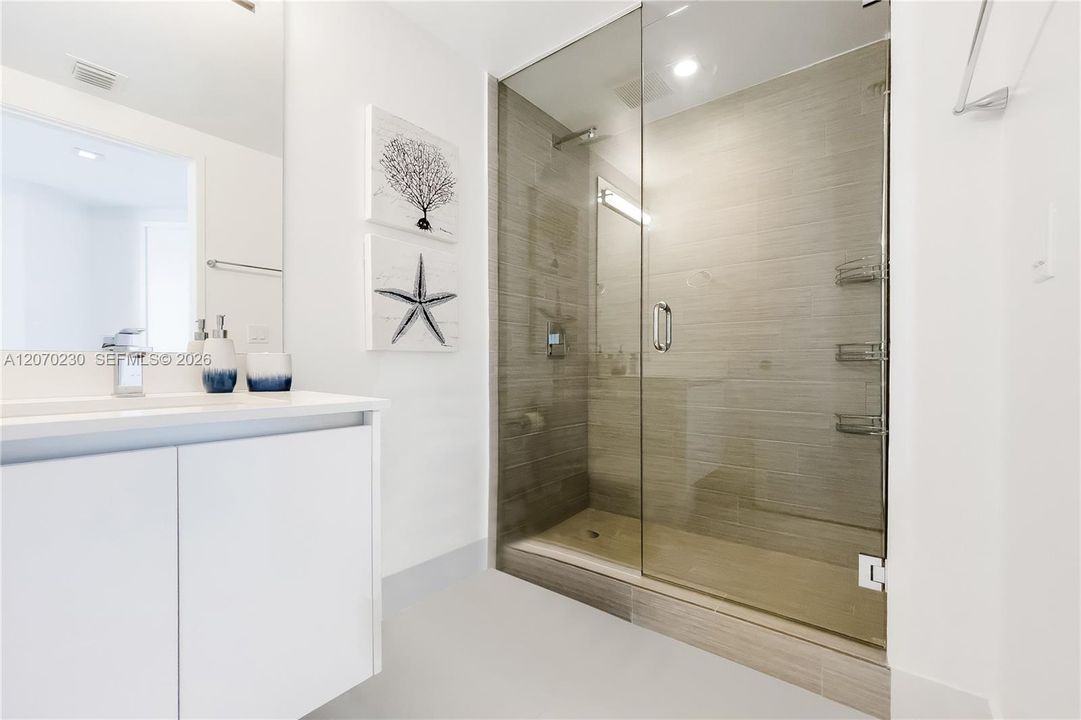 For Sale: $2,200,000 (3 beds, 3 baths, 1892 Square Feet)