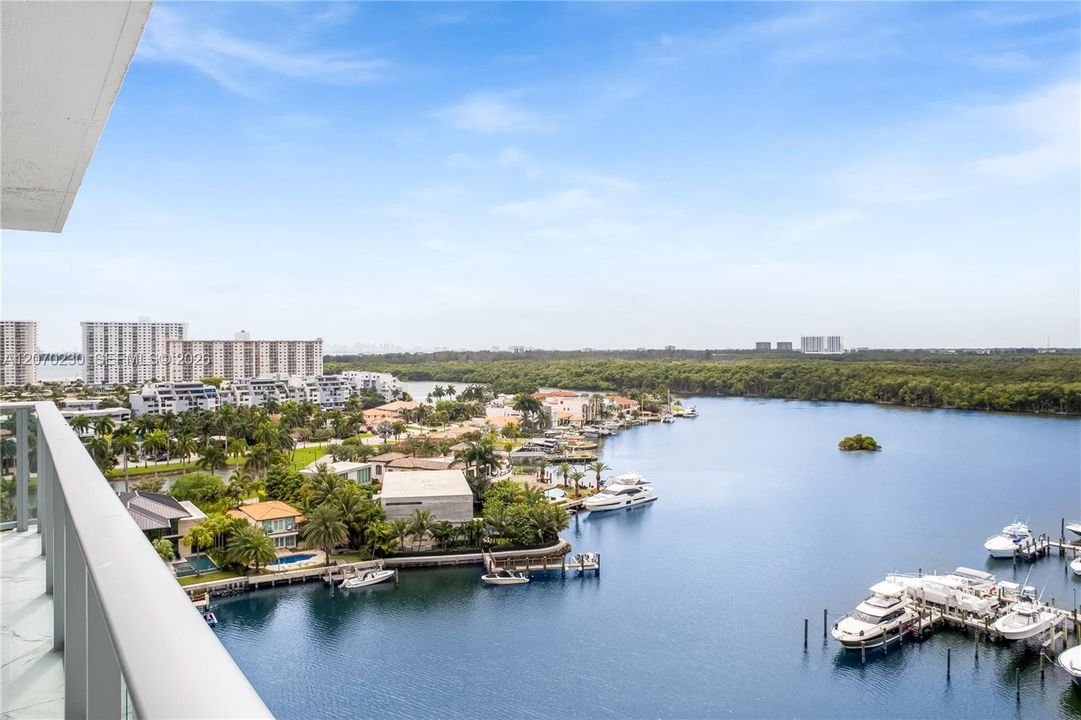 For Sale: $2,200,000 (3 beds, 3 baths, 1892 Square Feet)