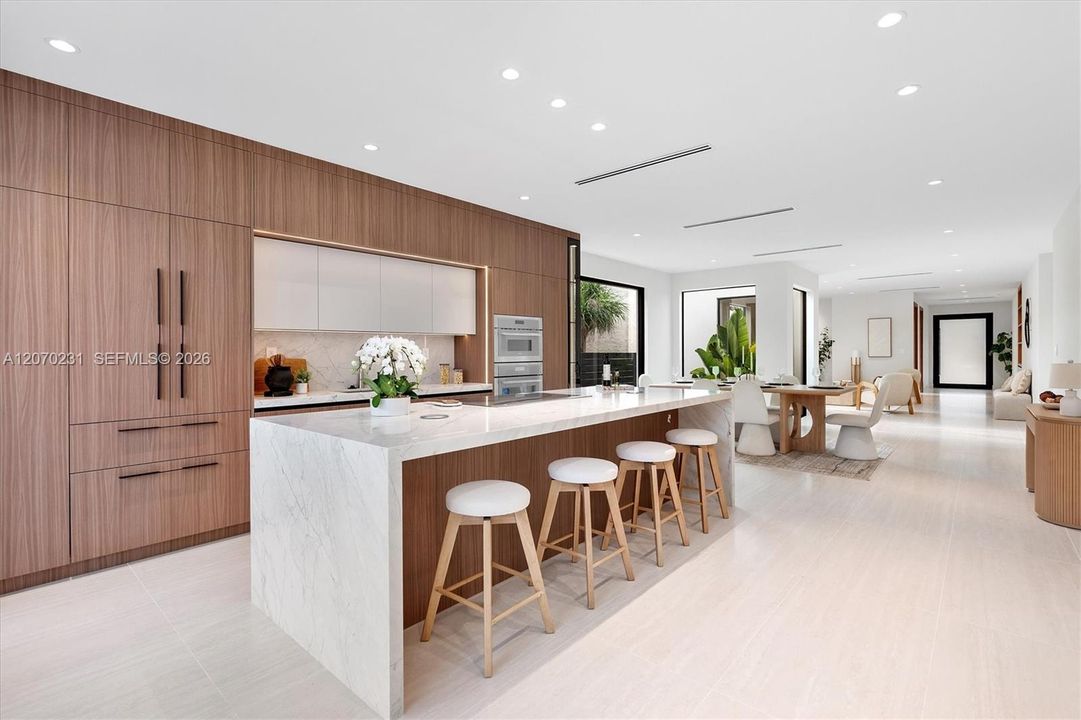 En Venta: $2,998,700 (4 camas, 3 baños, 3327 Pies cuadrados)