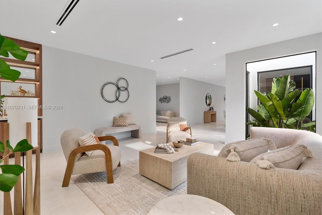 En Venta: $2,998,700 (4 camas, 3 baños, 3327 Pies cuadrados)