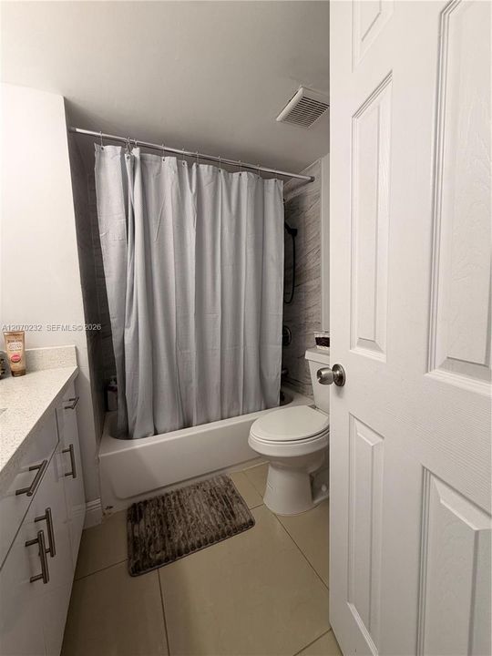 For Sale: $390,000 (2 beds, 2 baths, 1032 Square Feet)