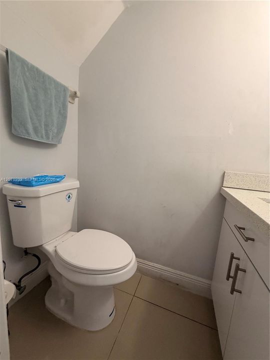 For Sale: $390,000 (2 beds, 2 baths, 1032 Square Feet)