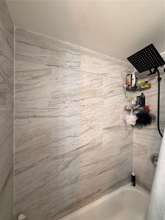 For Sale: $390,000 (2 beds, 2 baths, 1032 Square Feet)