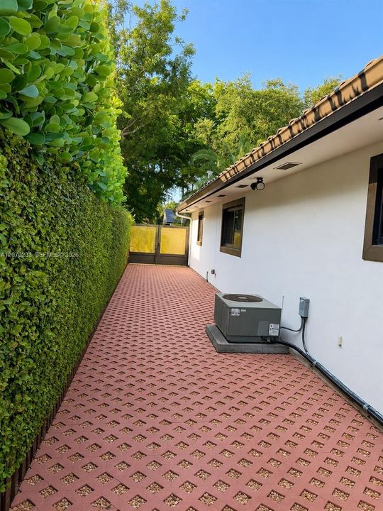 В аренду: $7,200 (5 спален, 4 ванн, 0 Квадратных фут)