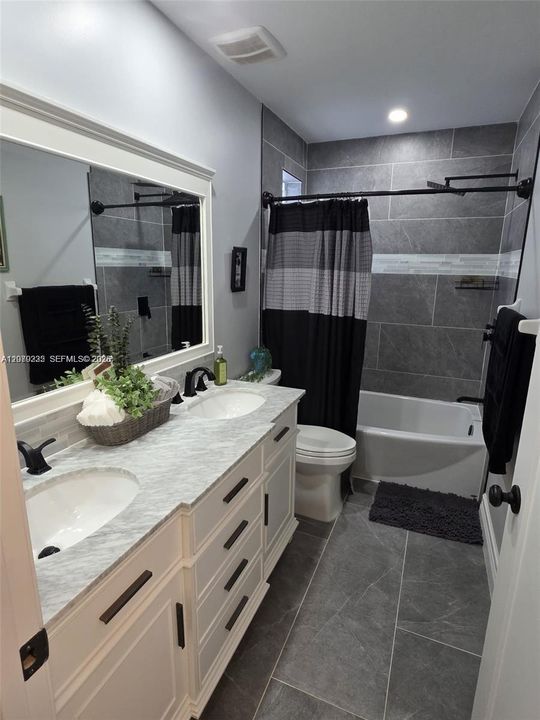 For Rent: $4,500 (3 beds, 2 baths, 1836 Square Feet)
