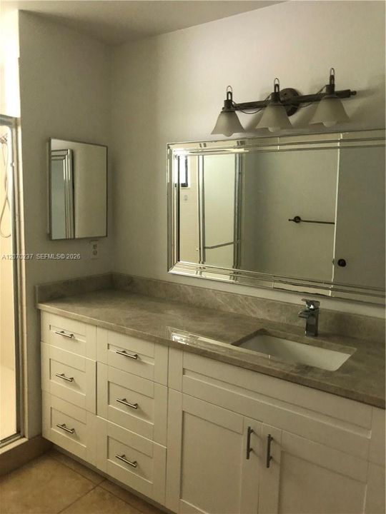 For Rent: $2,650 (2 beds, 2 baths, 1319 Square Feet)