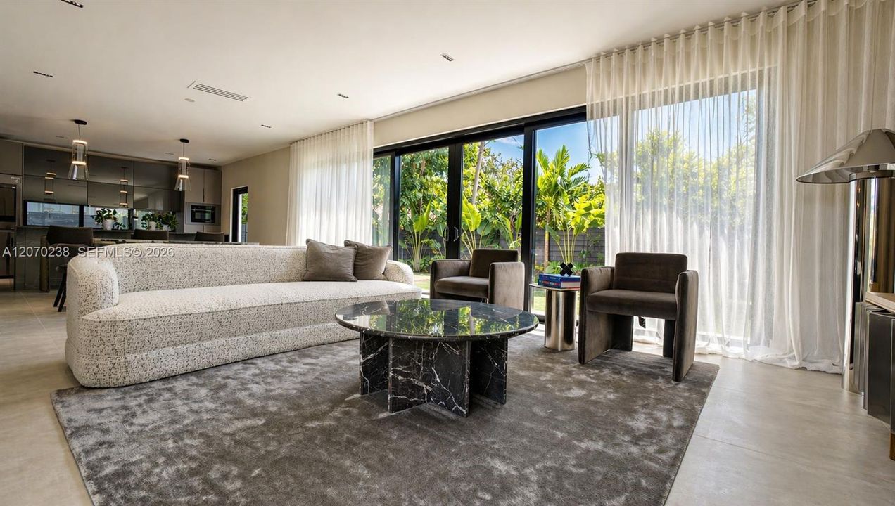 For Sale: $1,899,000 (4 beds, 3 baths, 2082 Square Feet)