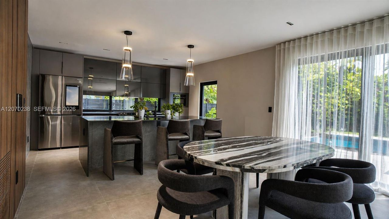For Sale: $1,899,000 (4 beds, 3 baths, 2082 Square Feet)